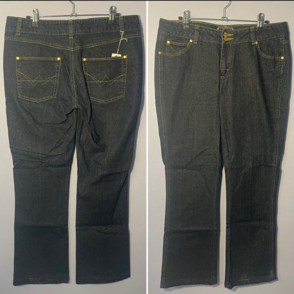 Women’s 11/12 x 29 (hemmed) Wrangler Jeans